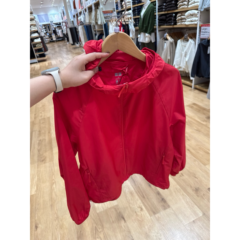 Uniqlo Jaket Parka Saku Proteksi Sinar UV