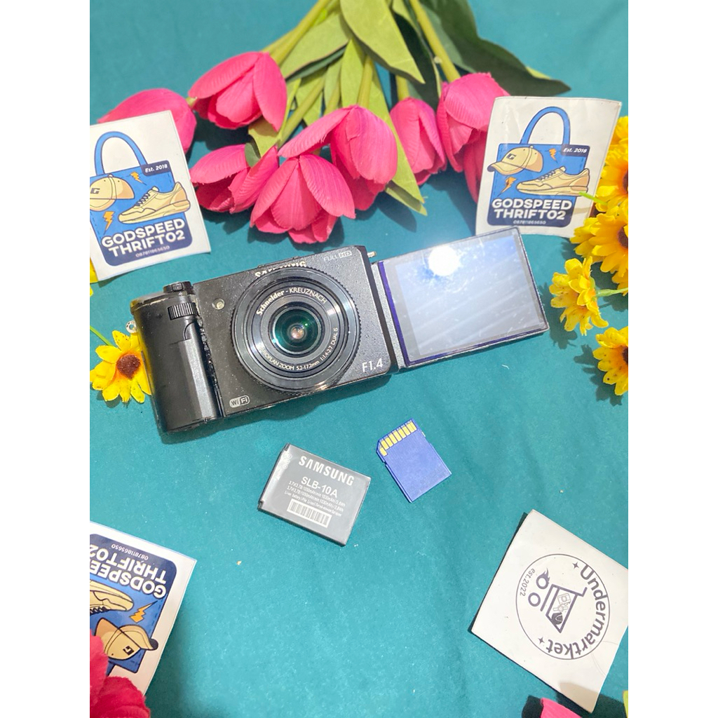 Camera Digital Samsung EX2F Black series 12.4 MegaPixels 3.3x Optical Zoom Builtin WiFi