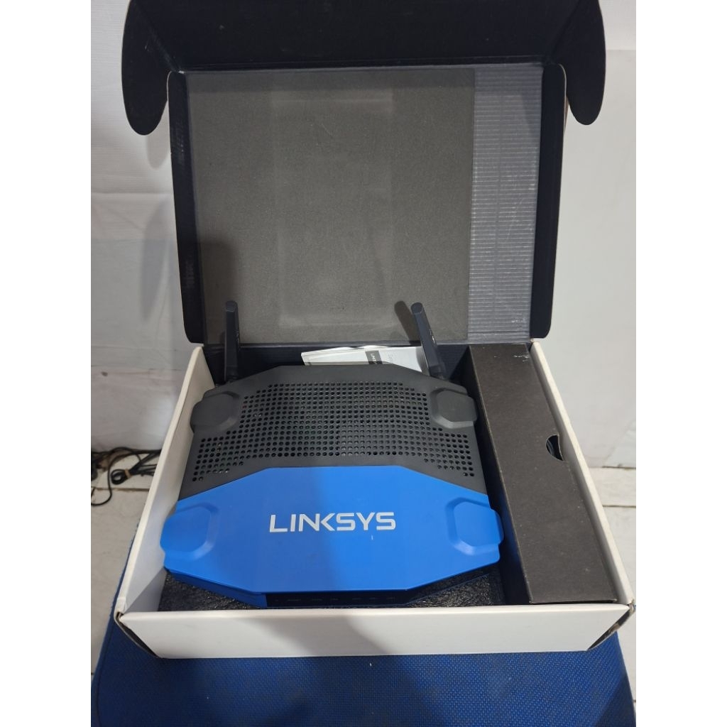 LinksysWRT1200AC dual band gigabit like neww unit adaptor bawaan