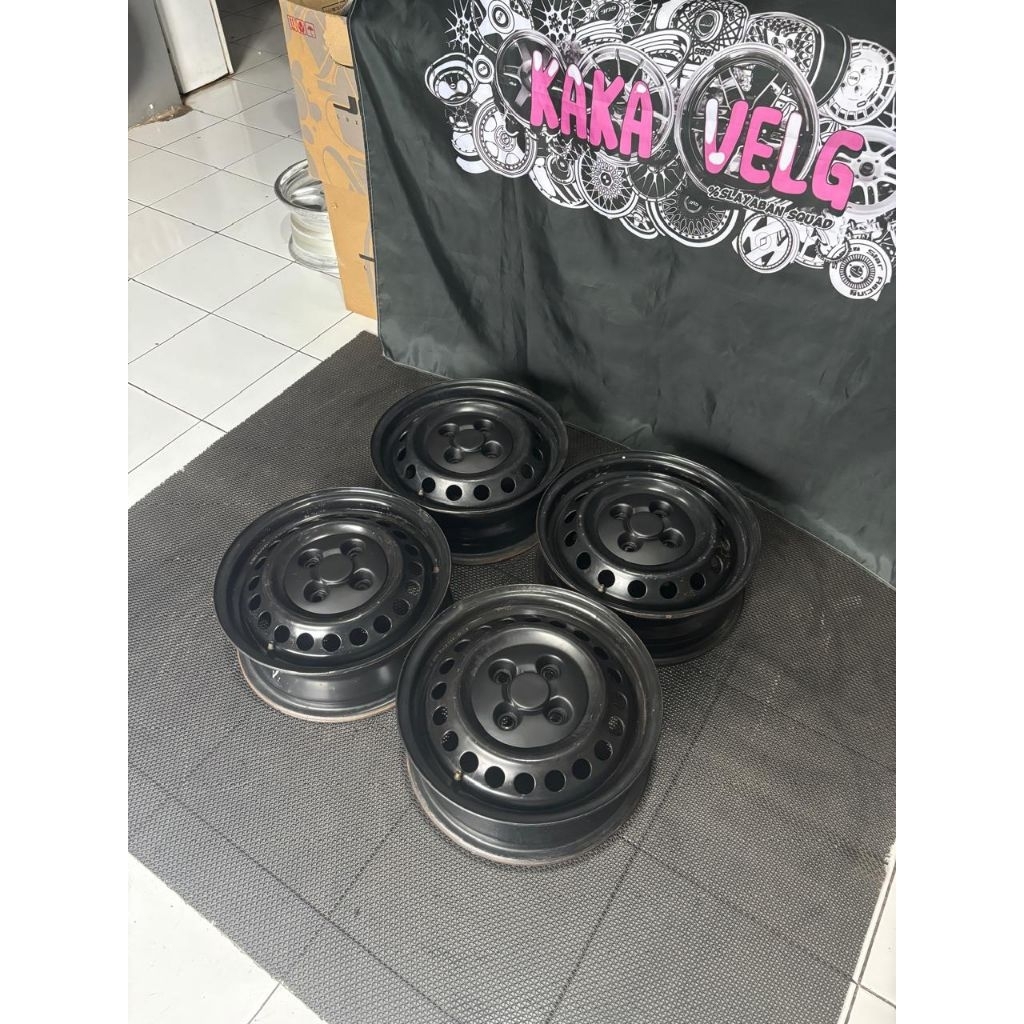 Velg kaleng R14 pcd 4x100 + dop