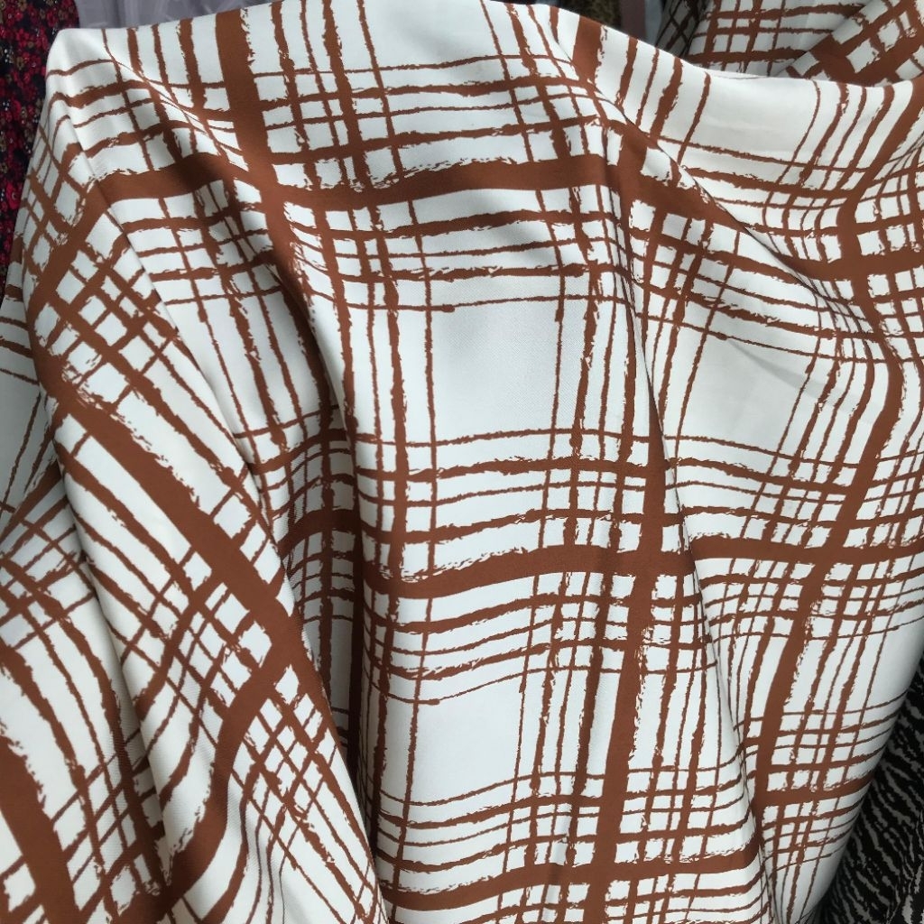 kain silk motif ~ kain silk premium motif abstrak kotak ~ kain silk sutra motif abstrak bndd