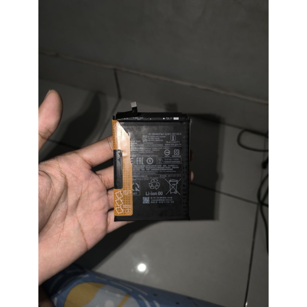 batrai xiaomi redmi note 10 pro bawaan hp