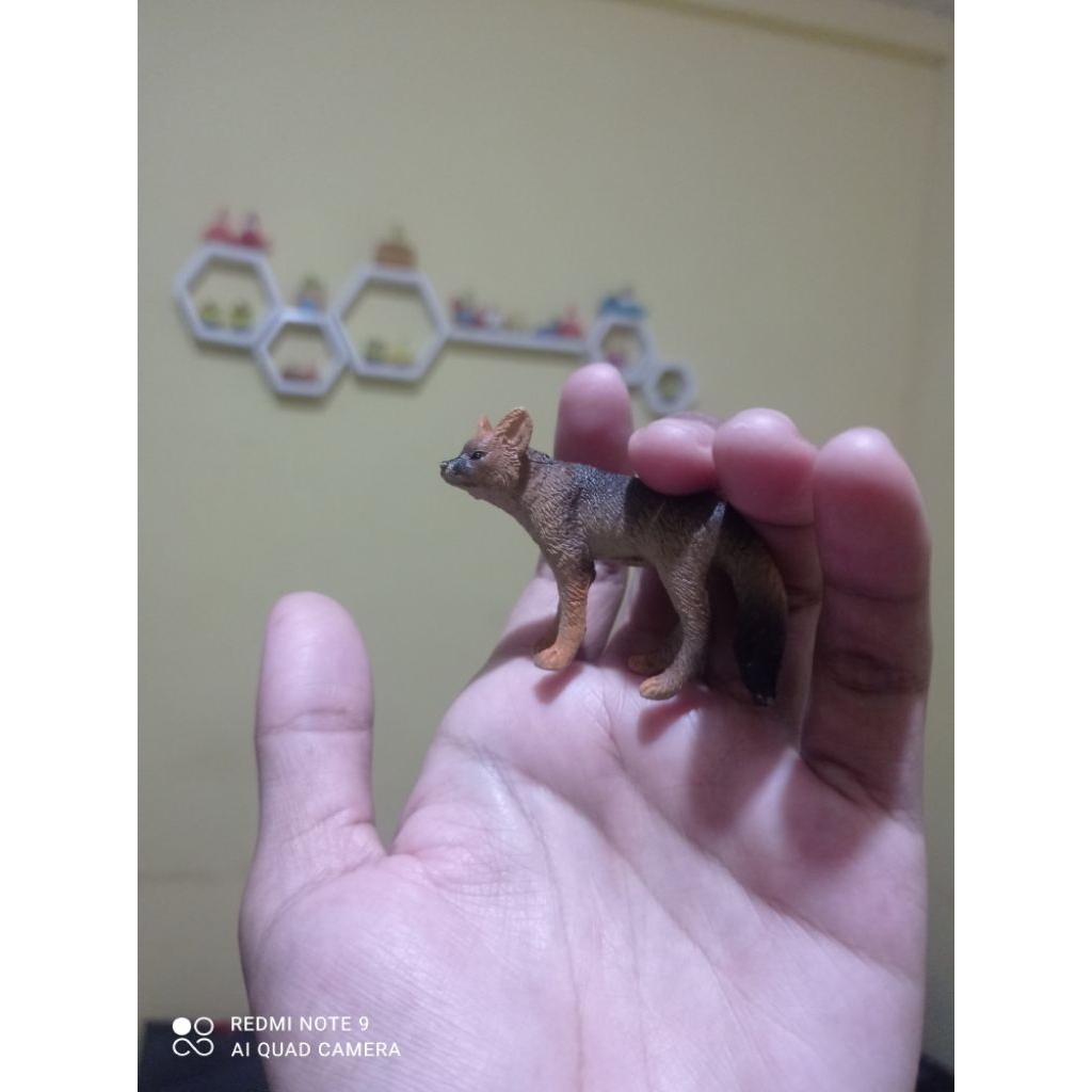 Figure Hewan Kecil - Rubah (Preloved)