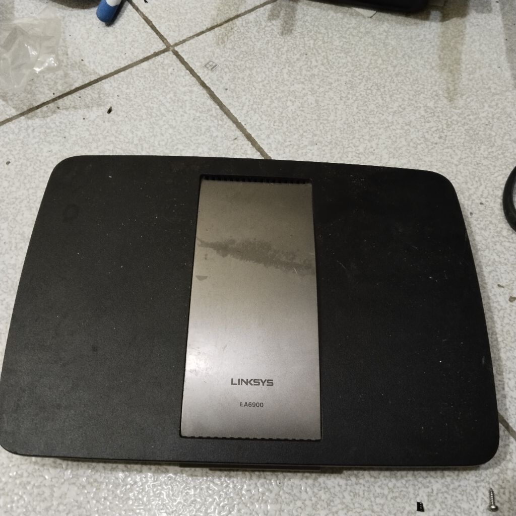 LINKSYS EA6900