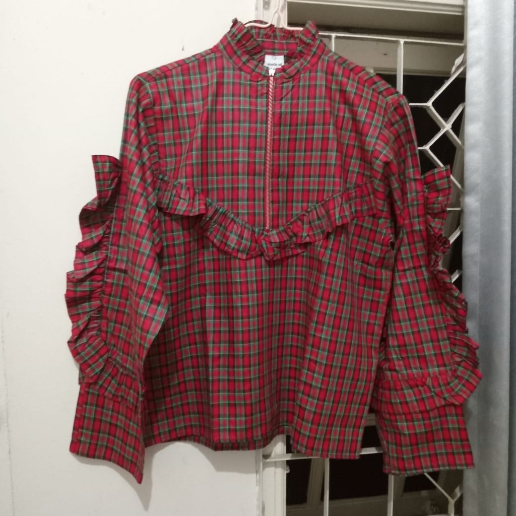 STYLENANDA plaid ruffle top