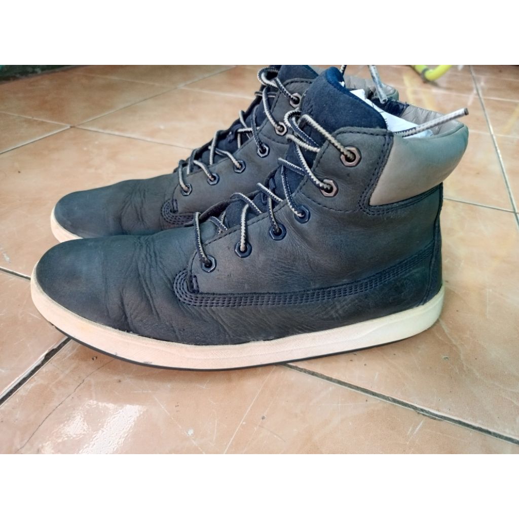sepatu ori second boots Timberland size 40