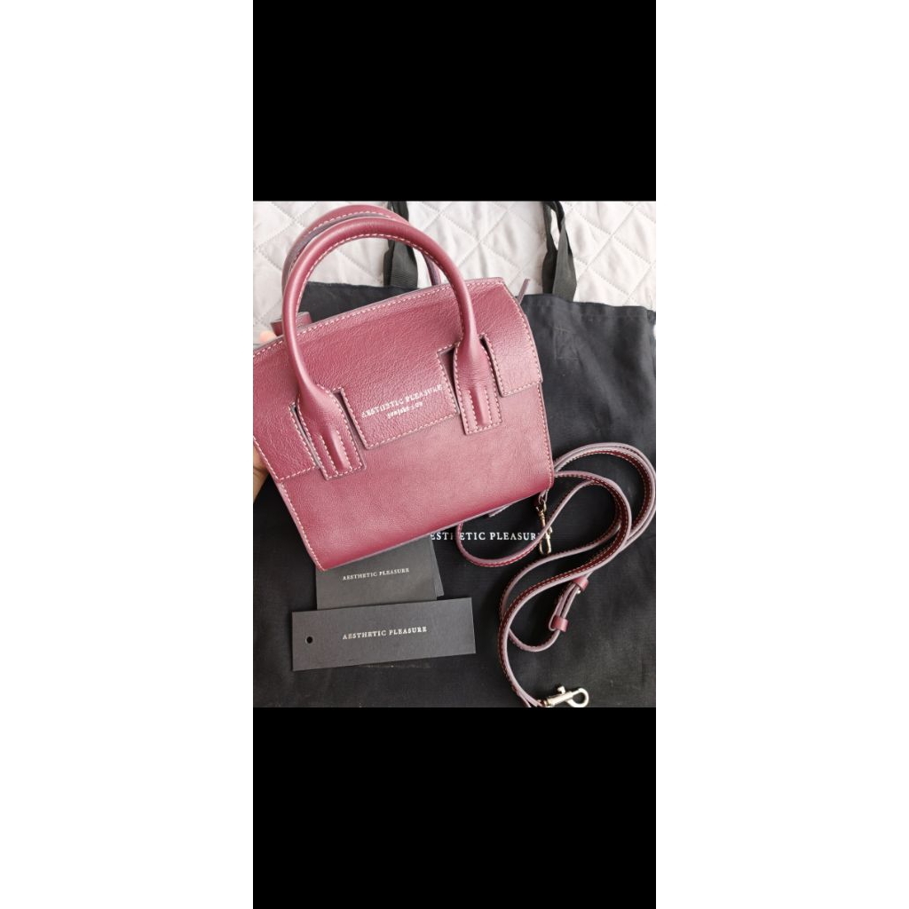 Aesthetic Pleasure Micro Isolation Maroon