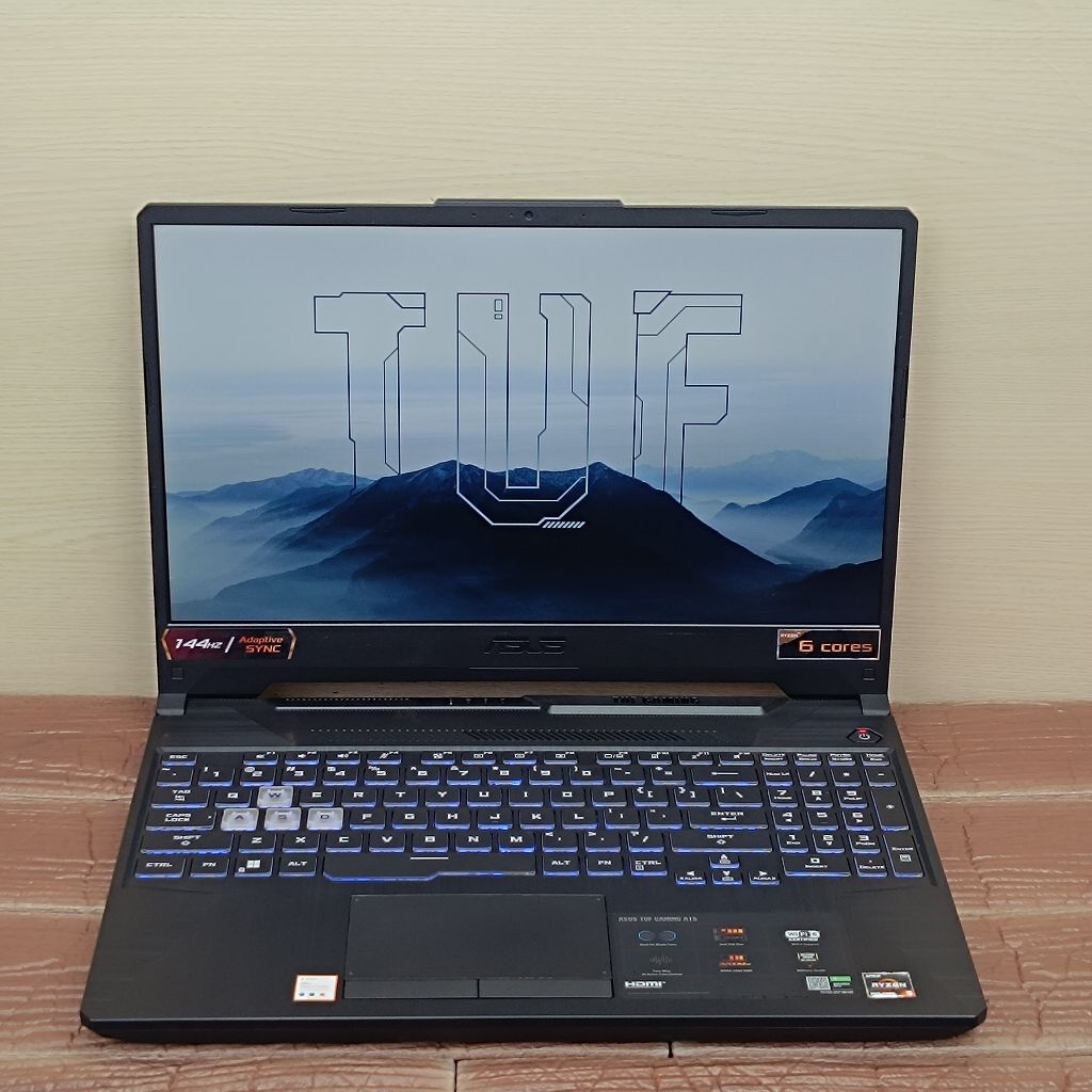 Laptop ASUS TUF GAMING A15 FA506IHRB AMD RYZE 5-4600H RAM 8GB SSD 512GB GTX 1650 144Hz RGB
