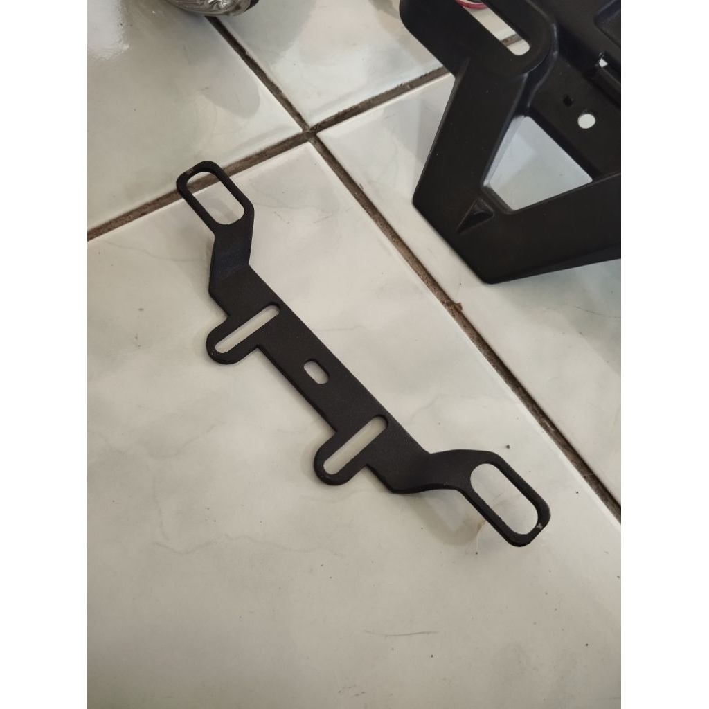 Dudukan lampu tembak aerox new