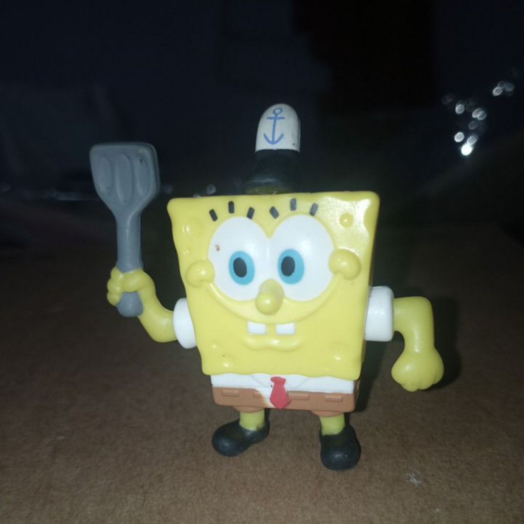 mini figure spongebob sebagai koki seri happy meal