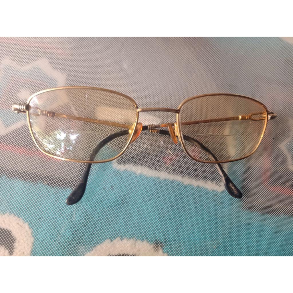 Frame freed Falkland vintage