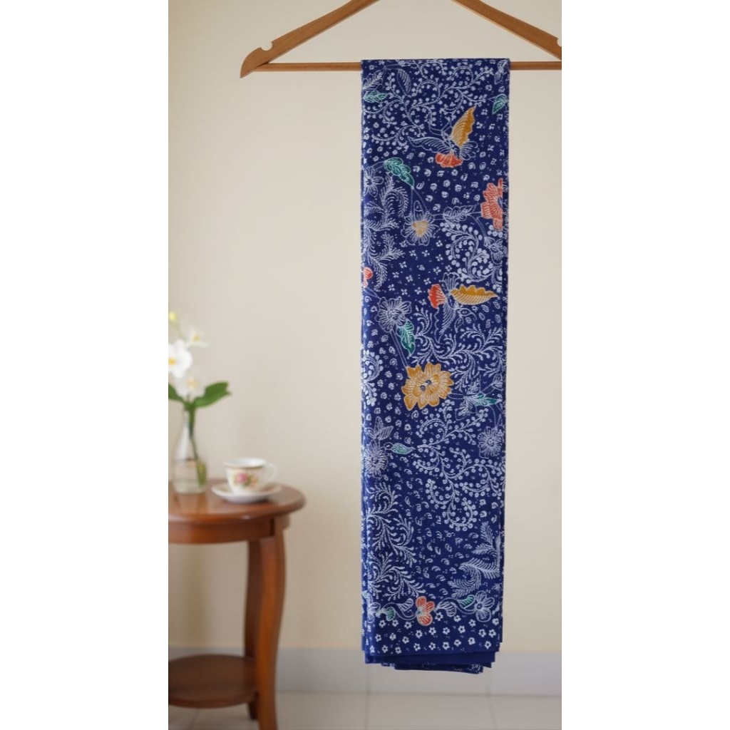 Biru-Kain Batik Asli Tulis Lasem Batik Tulis Lasem Batik Lasem