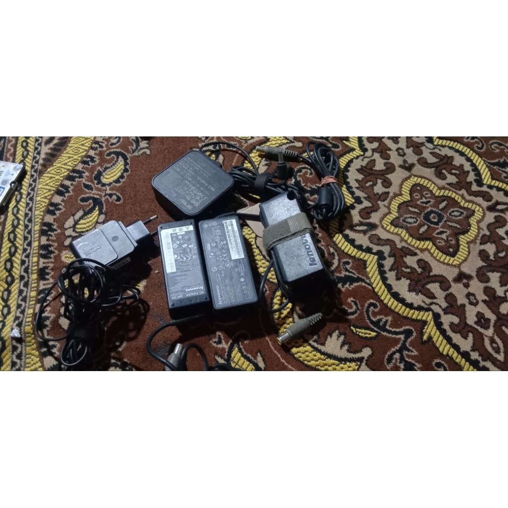 Cas Laptop Lenovo Colokan jarum kuning