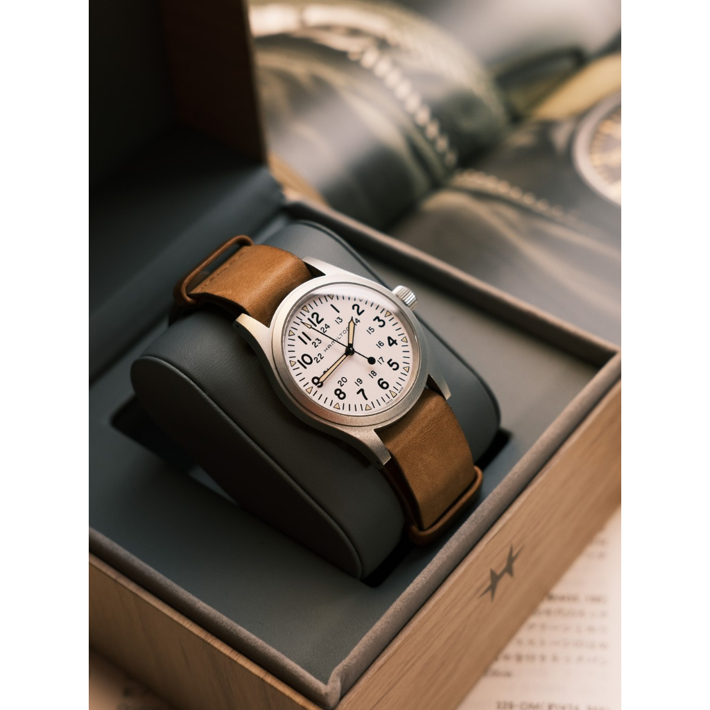 HAMILTON Khaki Mechanical H694390 - Vintage Luxury Preloved Man Watch