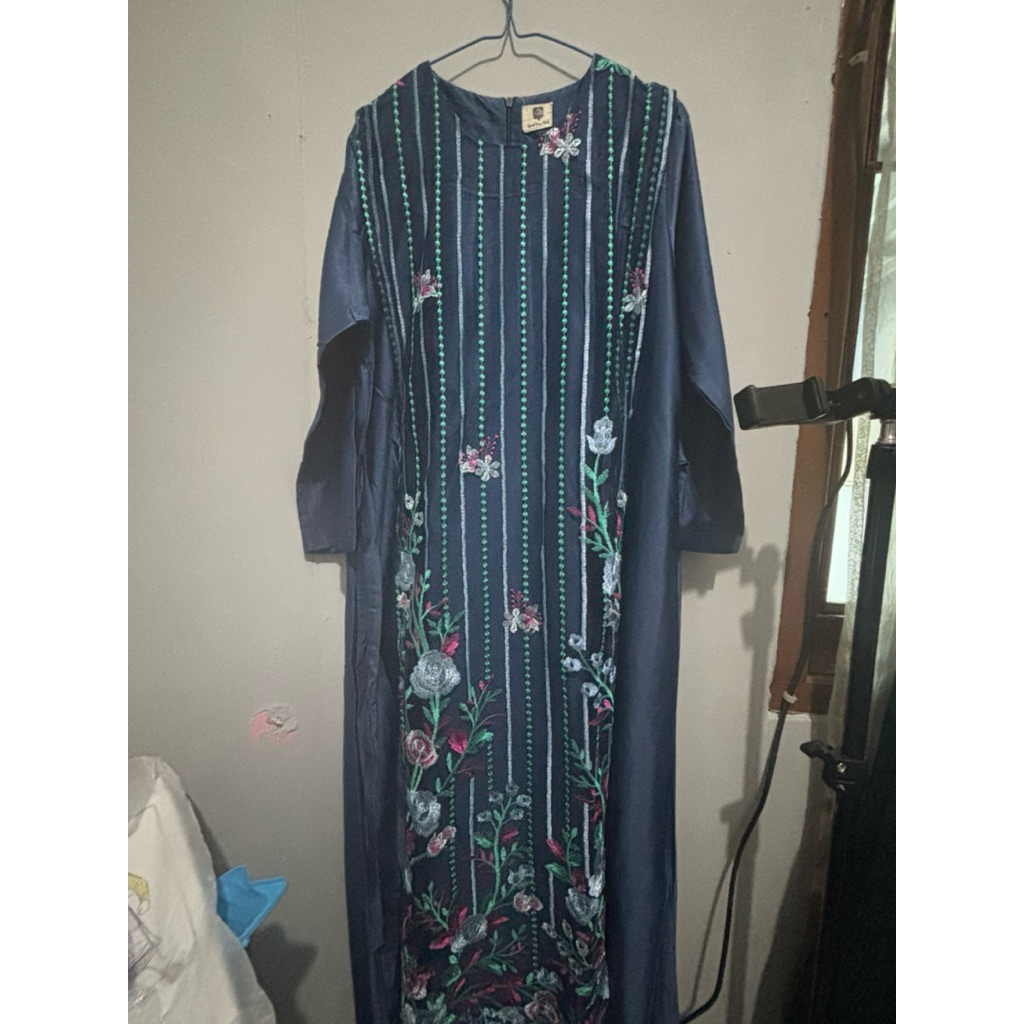 gamis navy tile depan saja