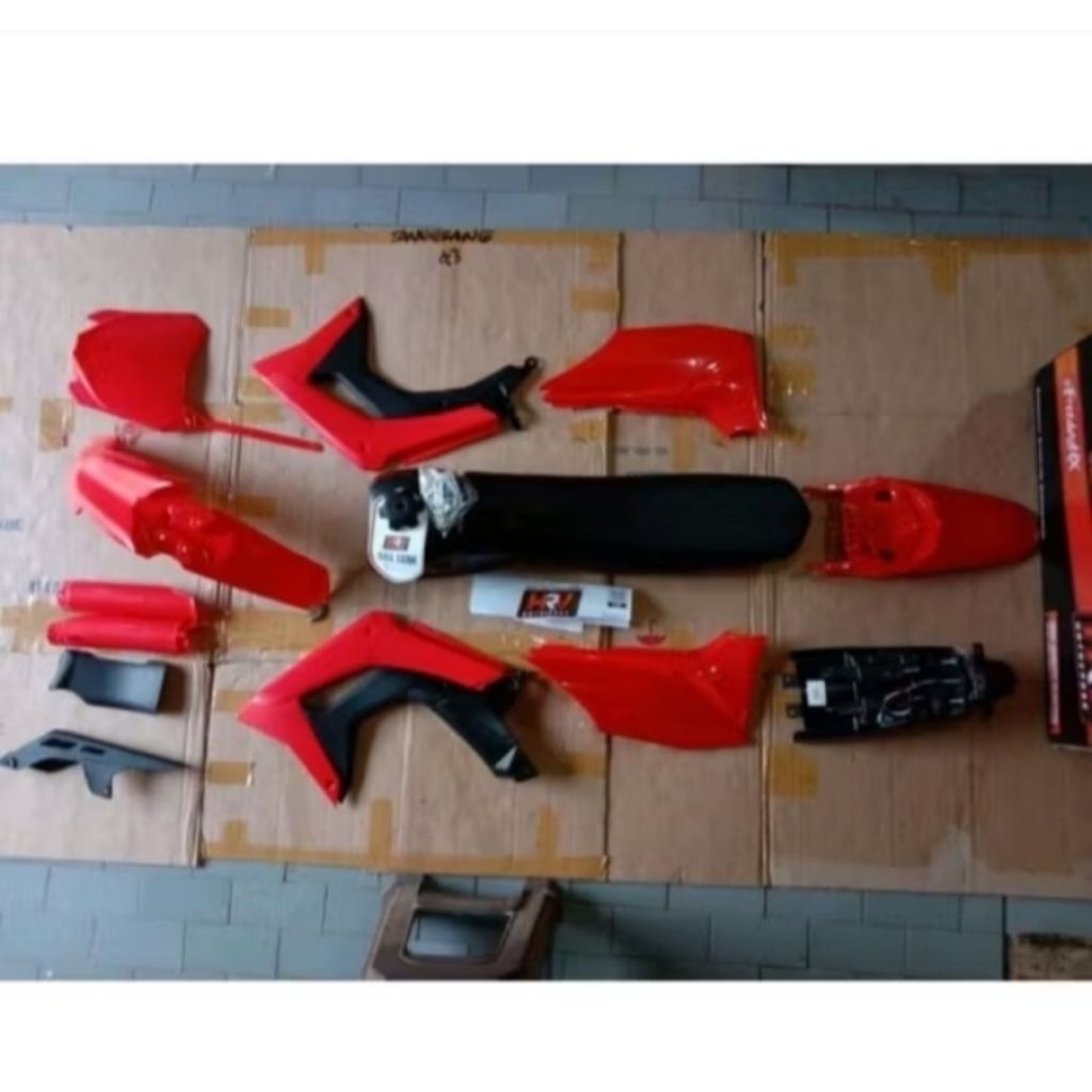 BODY FULLSET CRF 150L 2018 PNP BODY KIT CRF 150L PNP BODY KIT CRF 150L 2018 LENGKAP DAN PNP