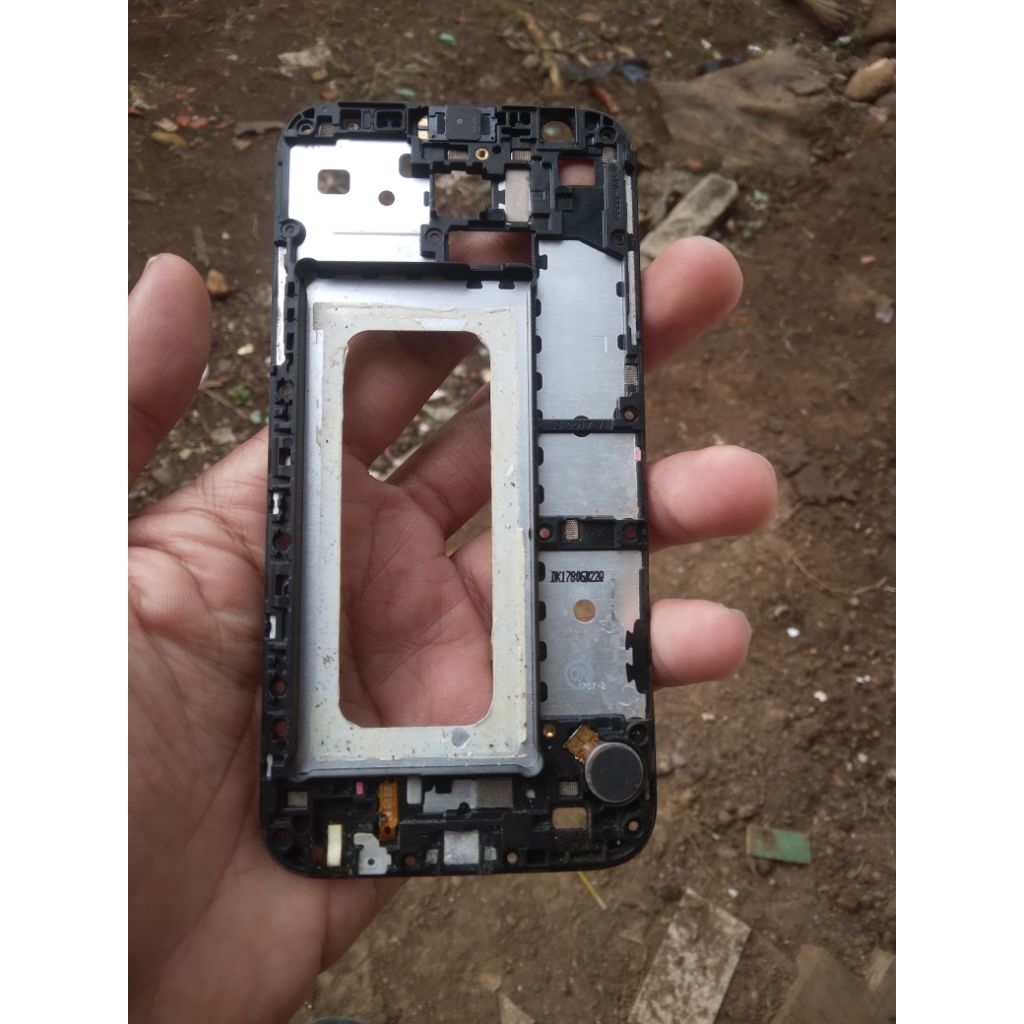 frame tatakan lcd samsung j3 pro ori copotan
