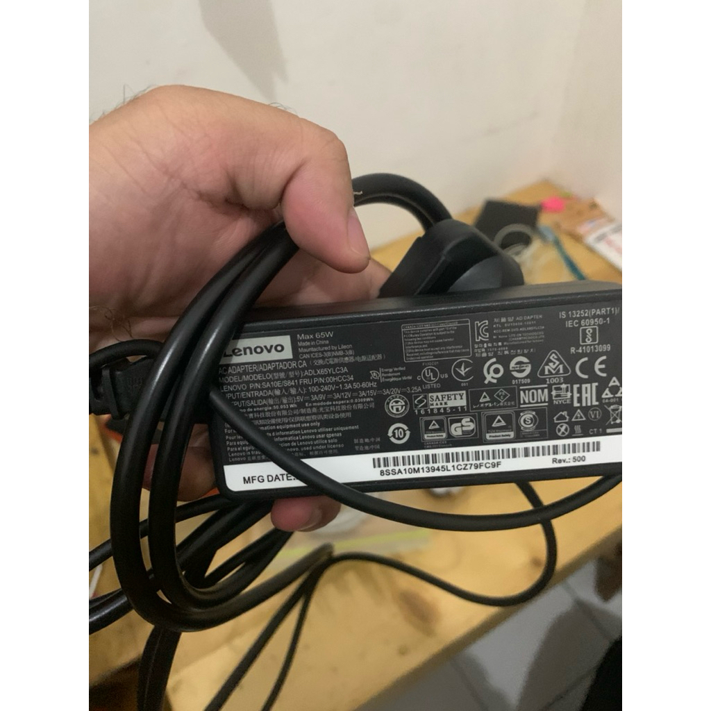 Charger Lenovo 65 Watt (copotan)