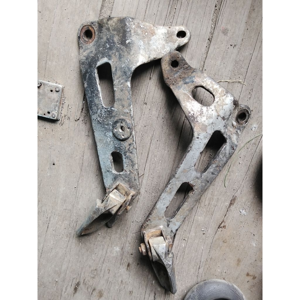 footstep belakang fiz r/vega lama original copotan