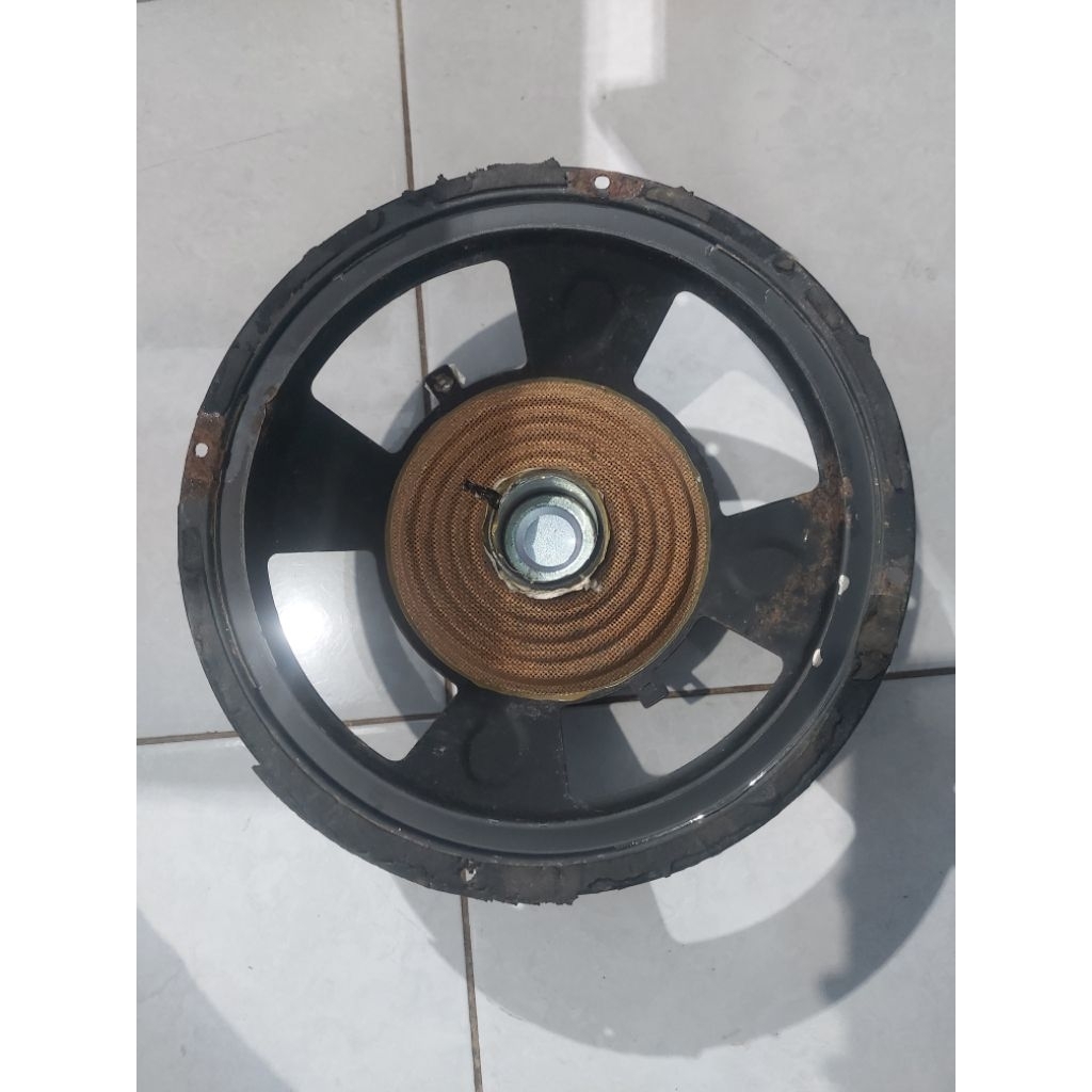 cangkang plus magnet speaker 8 inch bekas cupotan speaker aktif polytron