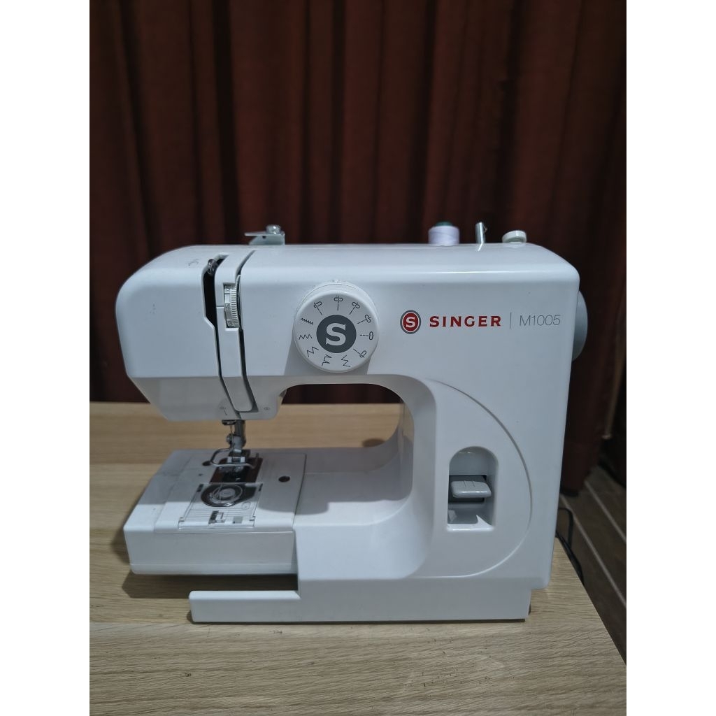 Mesin Jahit Portabel Singer M1005 (Seken)