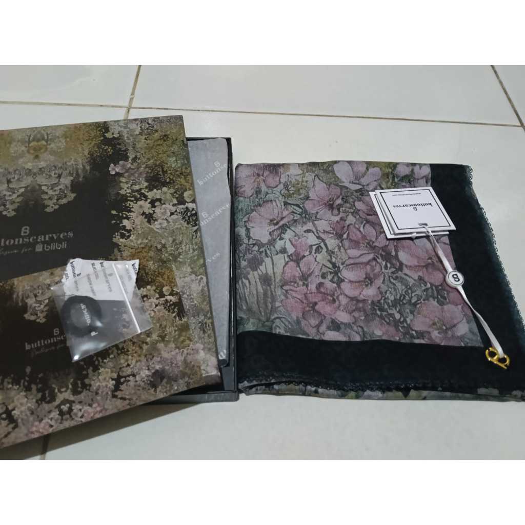 Buttonscarves Scarf Voal Ori NEW and PL