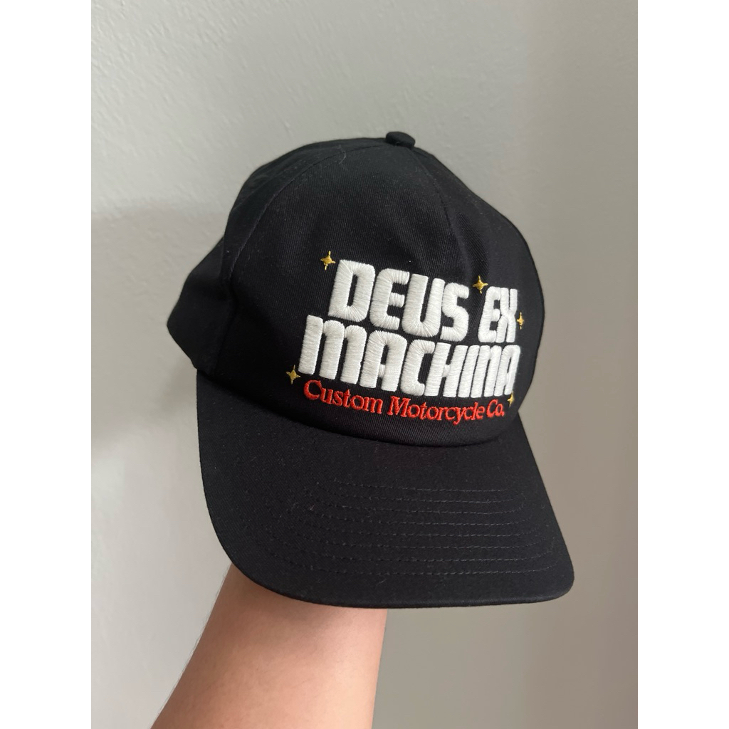 Topi Deus Ex Machina Original Hitam