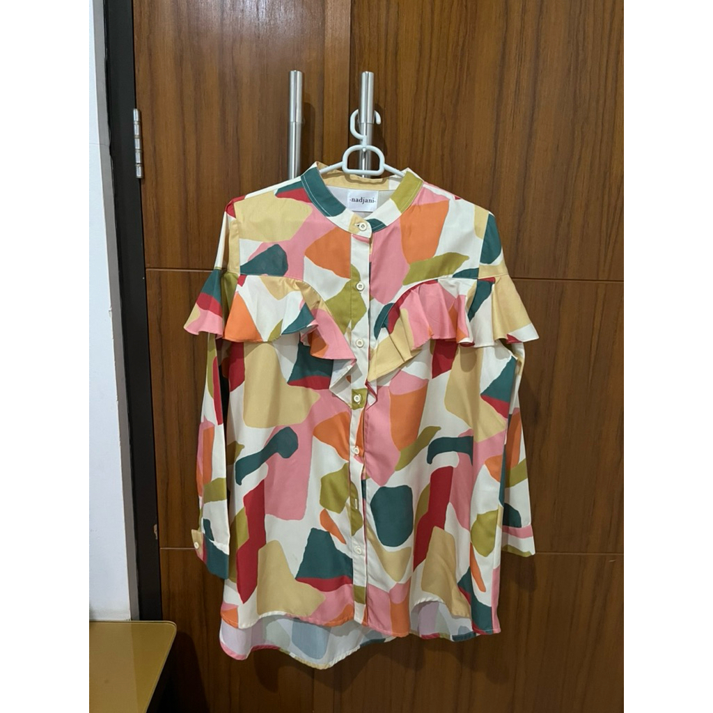 preloved kemeja nadjani