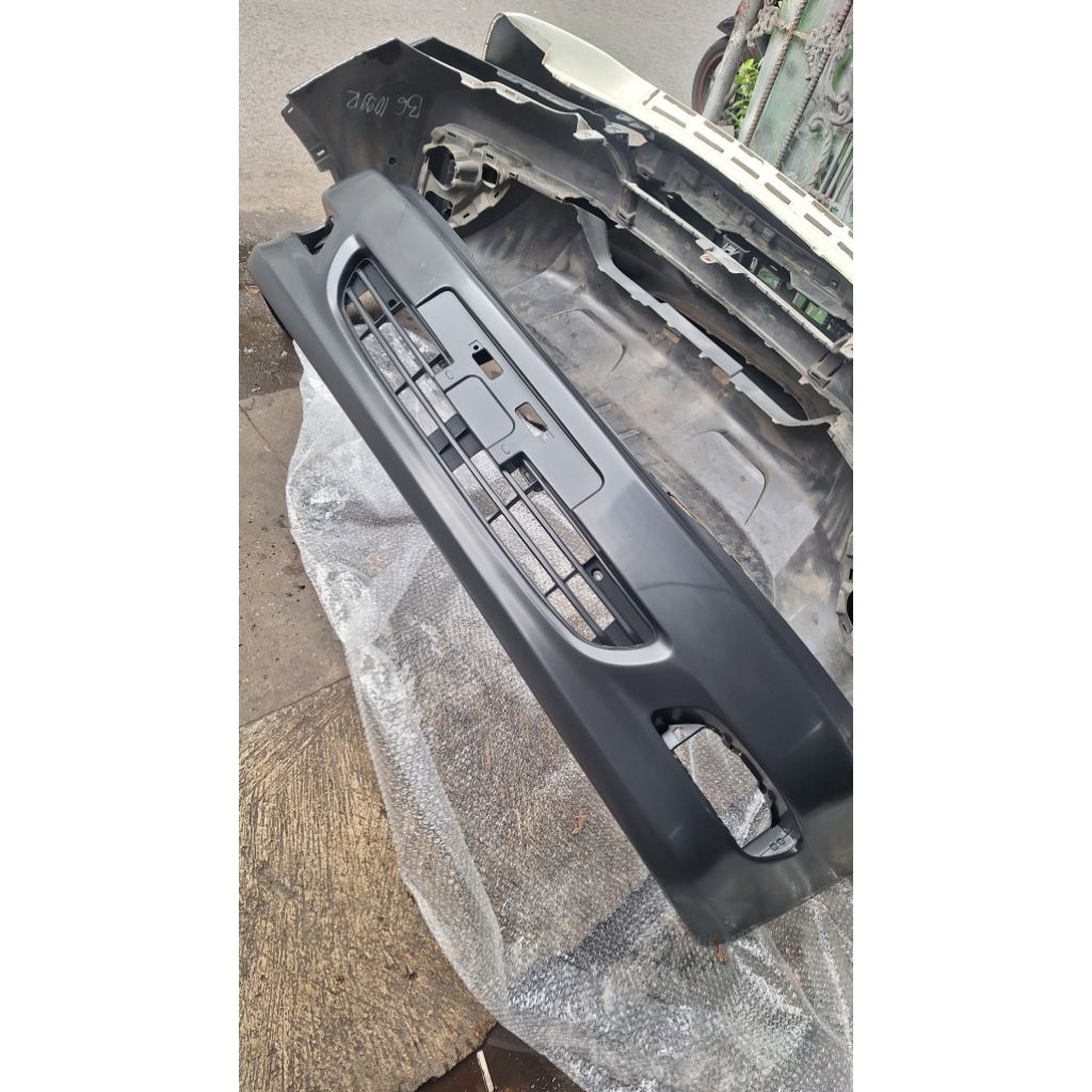 Bemper kijang LGX   2003 depan