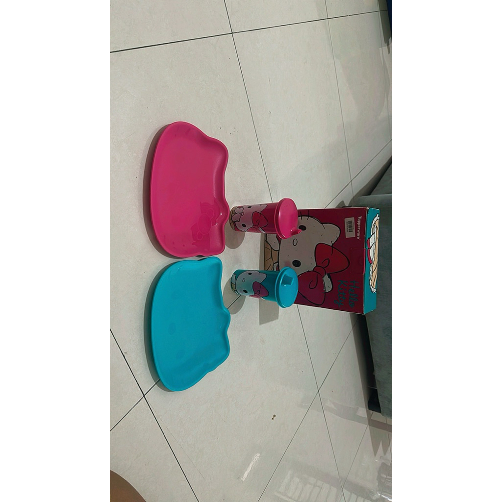 Hello Kitty Set Tupperware with gift box Piring makan hellokitty gelas minum Hellokitty