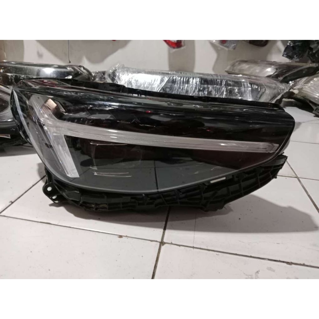 headlamp lampu depan volvo new original