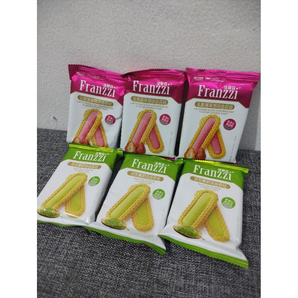 FRANZII COOKIES PIE TART STRAWBERRY MATCHA