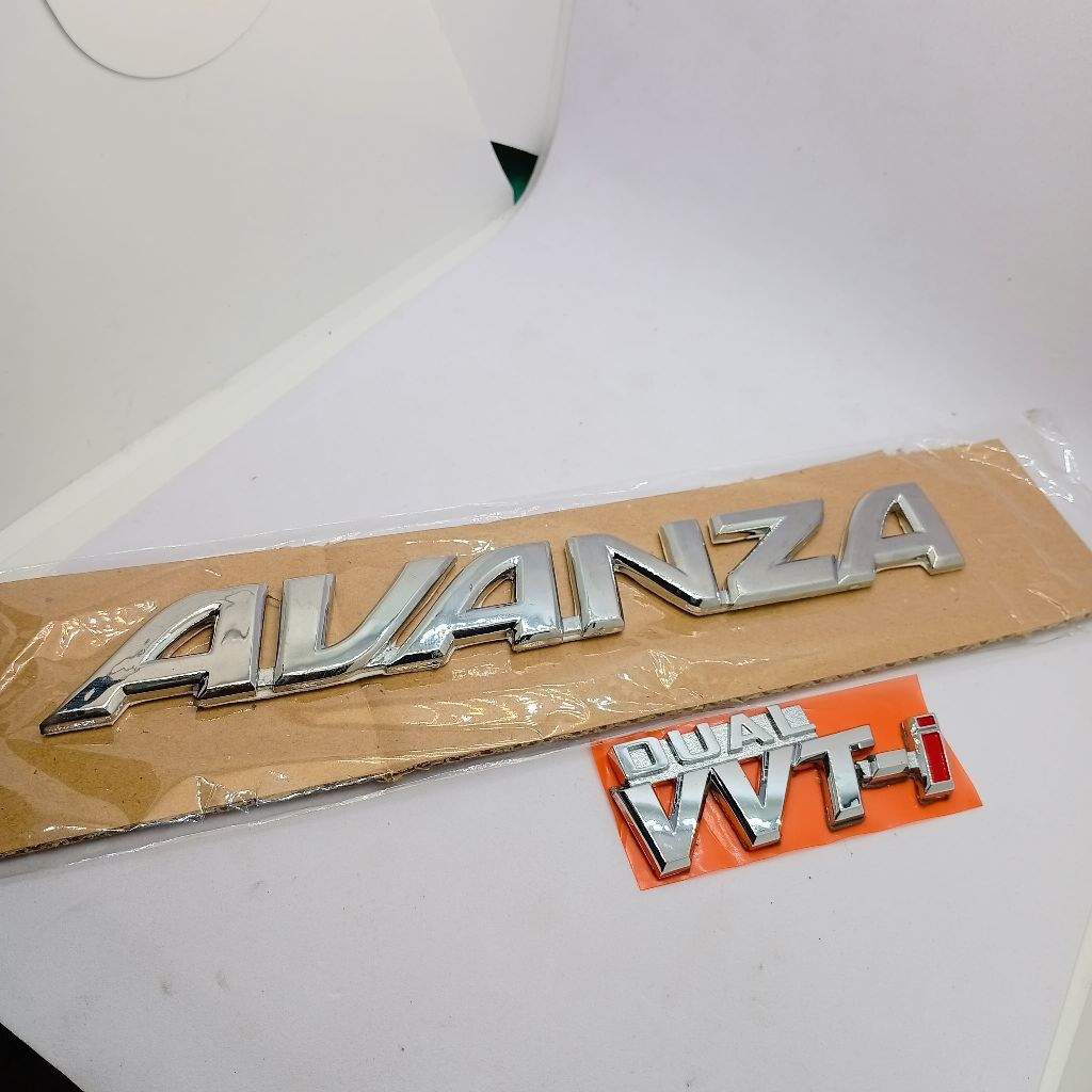 Emblem Logo Tulisan Avanza & Dual Vvti Original