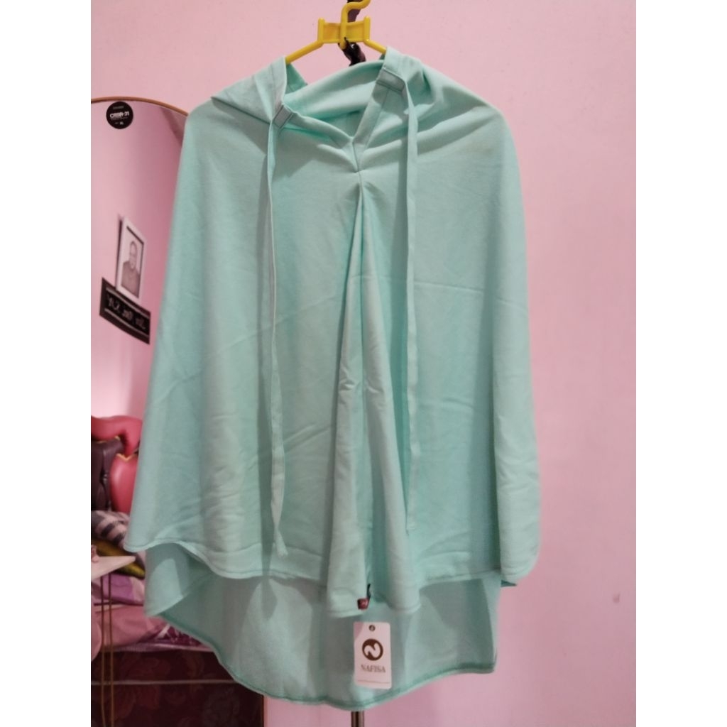 Hijab Bergo Instan Warna Mint Green Adem Bahan Jersey Nyaman Preloved Bagus
