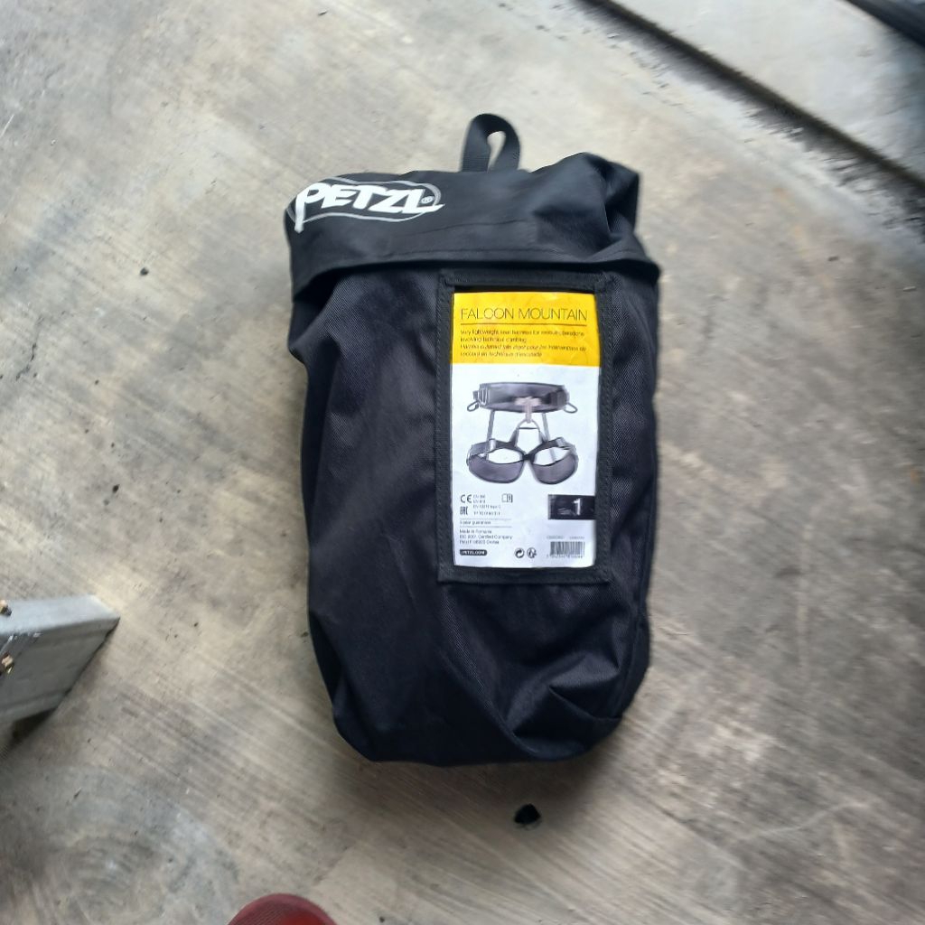 Seat Harness petzl falcon mountain sit harnes petzl half harness petzl falcon mountain rock climbing
