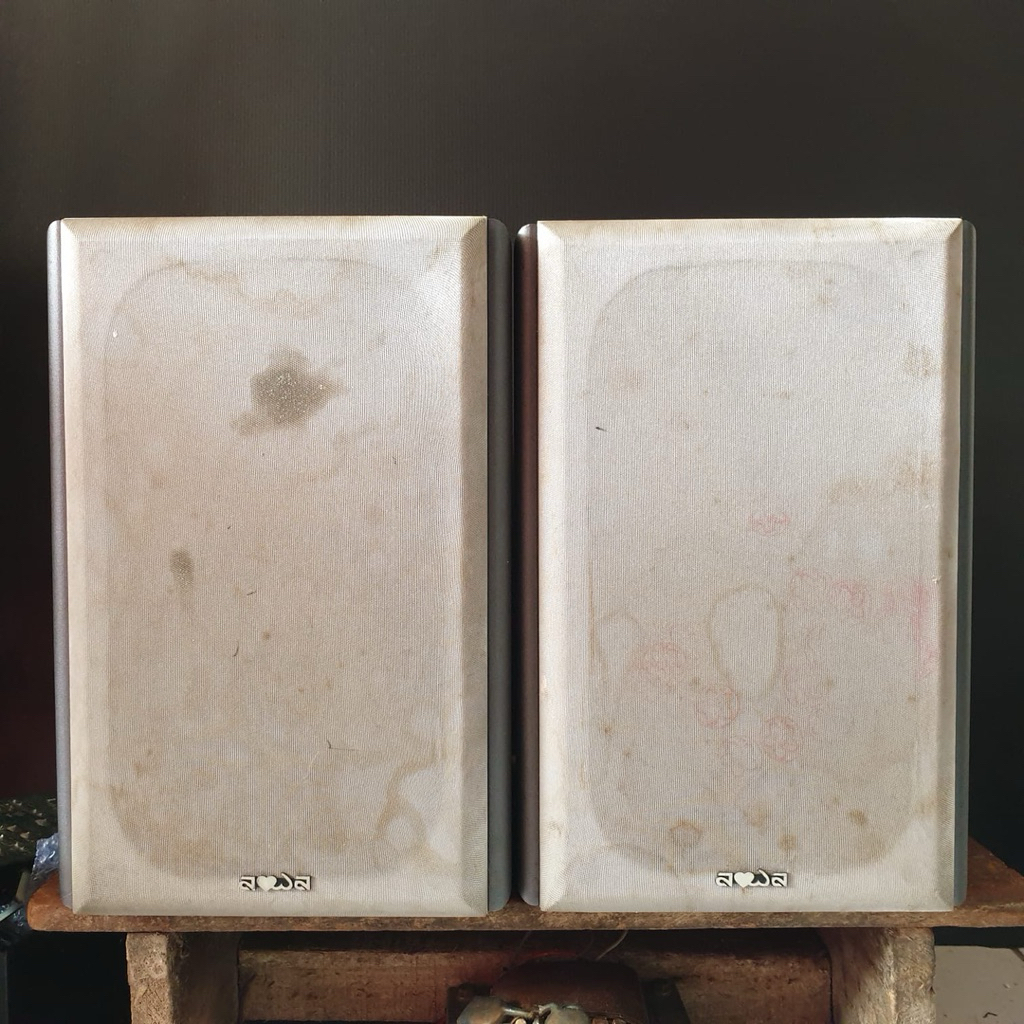Speaker bookshelf Aowa ( bekas )