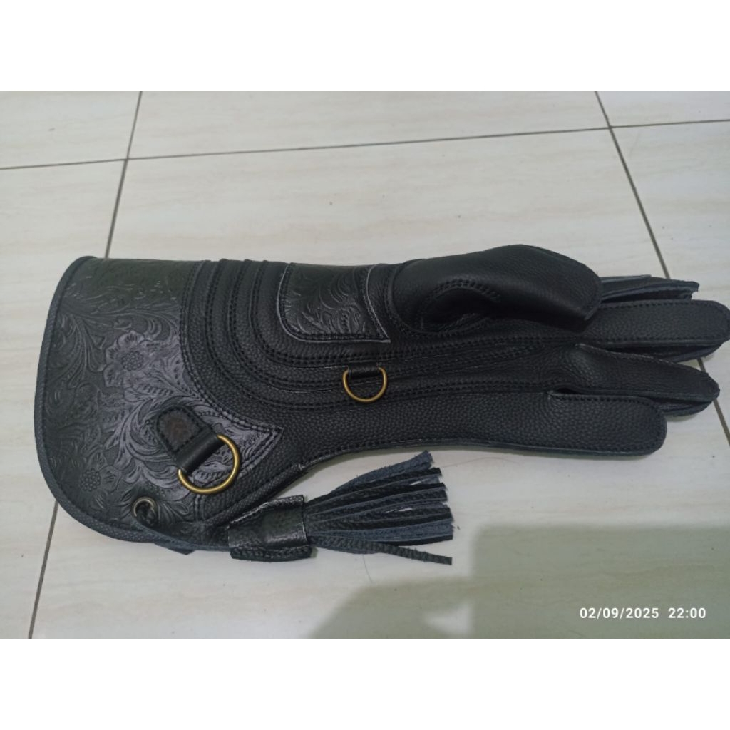 glove/sarung tangan burung hantu/elang