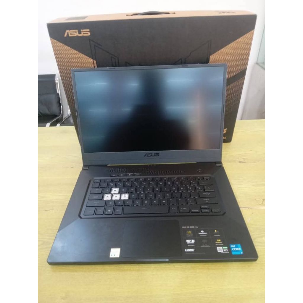 Asus tuf gaming fx516pc i7 Rtx3050 likenew