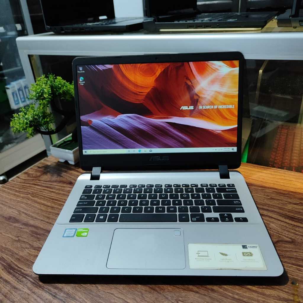 ASUS A407UF || CORE I5-8250U / RAM 8GB / NVIDIA MX130 / 256GB SSD / MURAH