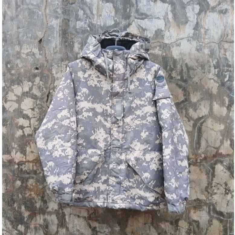 ecwcs gen 1 acupat camo us army alpha industries