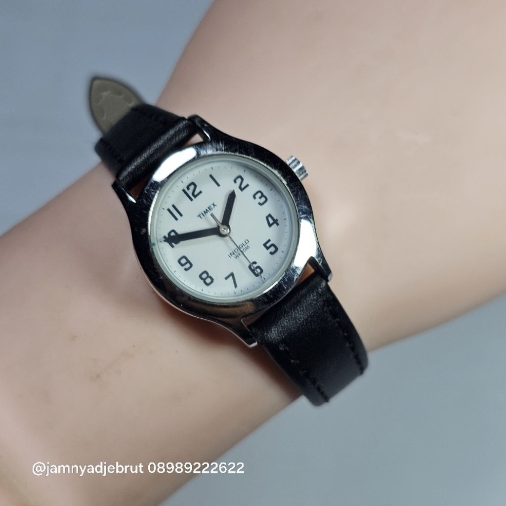Jam Timex Indiglo T77271 Silver White Ladies Bekas