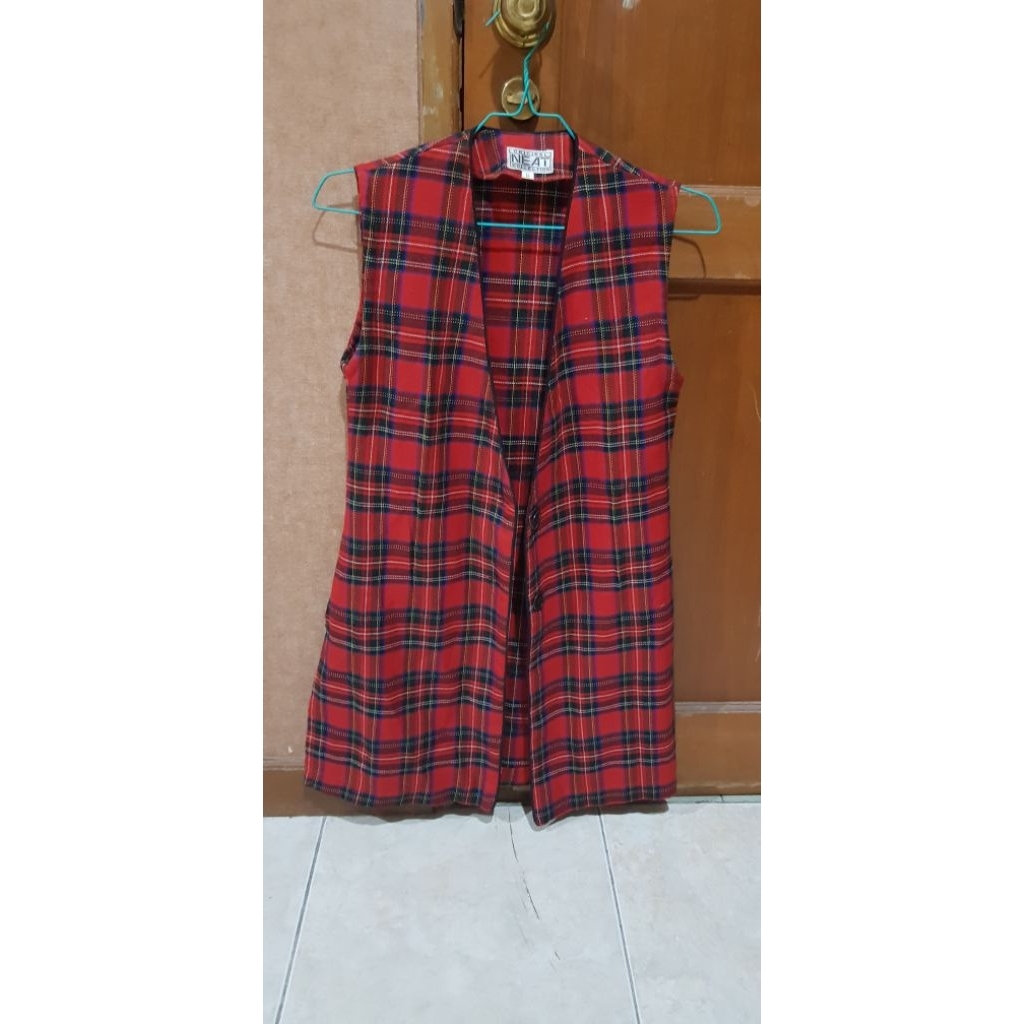 Outer panjang wanita tanpa lengan