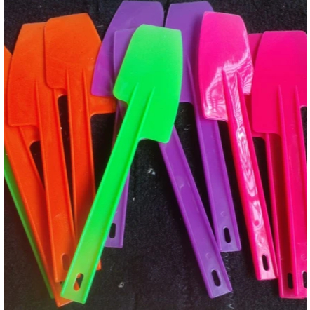 SOLET PLASTIK TEBAL UKURAN BESAR Solet Kue Plastik Tebal / Sodet Plastik 3pcs atau 12pcs