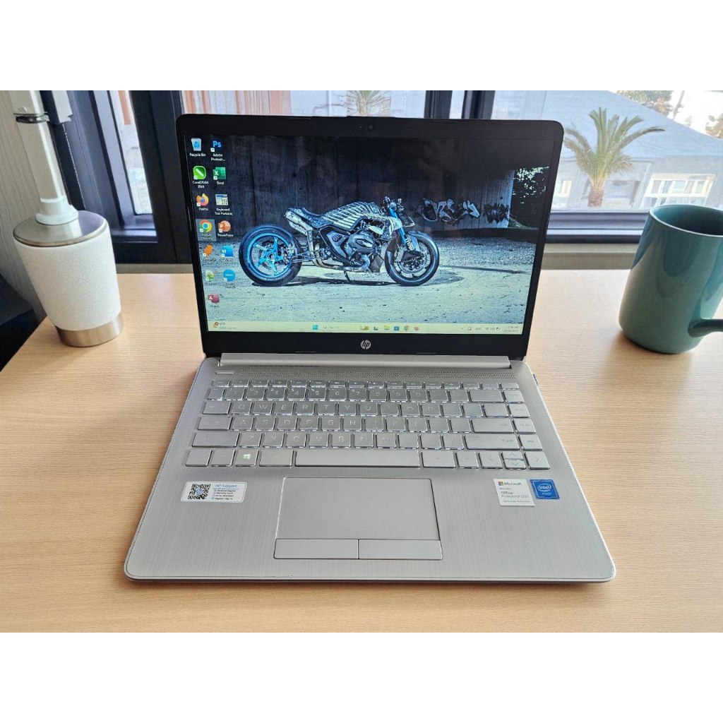 Laptop Hp 14s cf1051TU