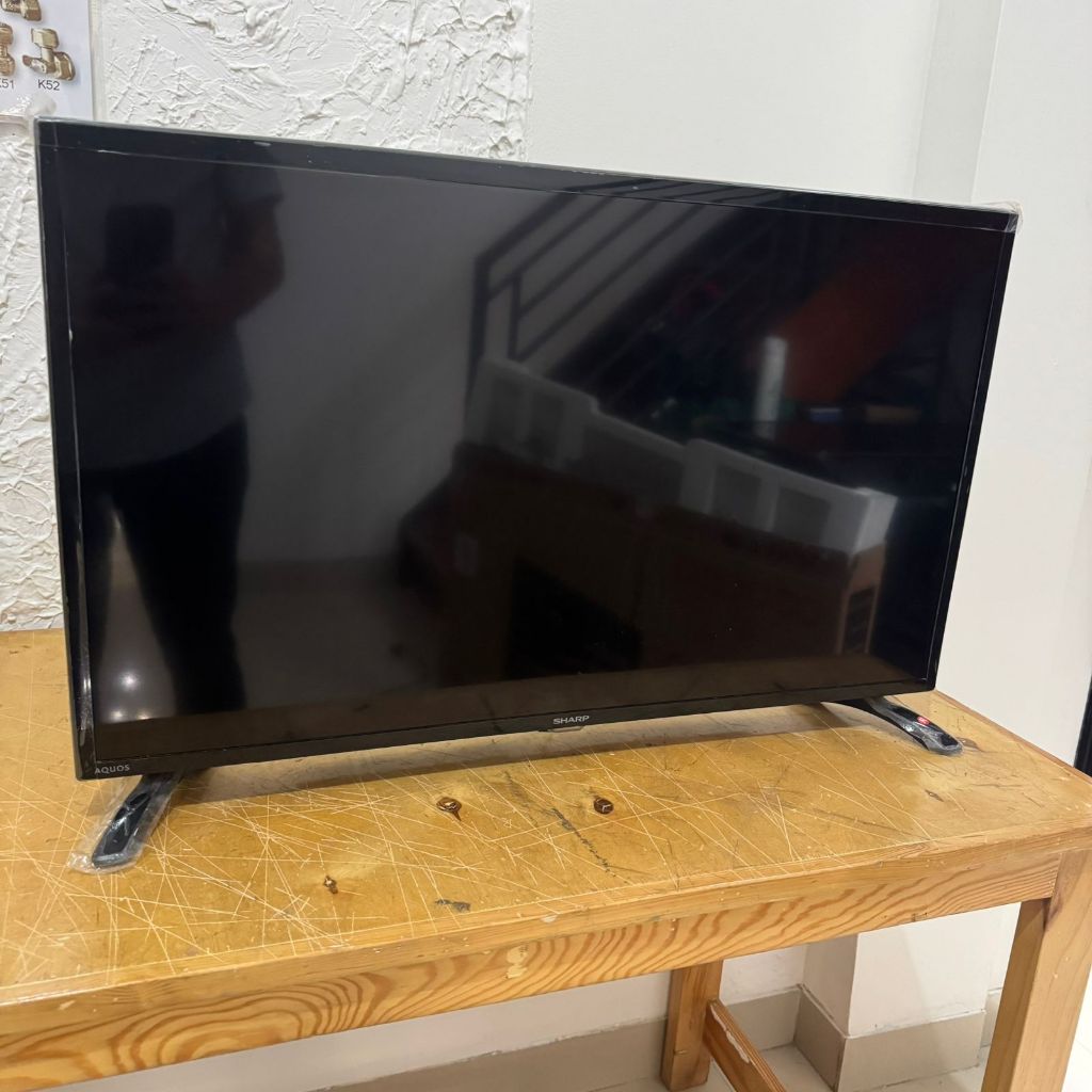 SHARP Aquos 32 Inch TV Sharp LED TV 32 inch 2T-C32BA1I Second Normal