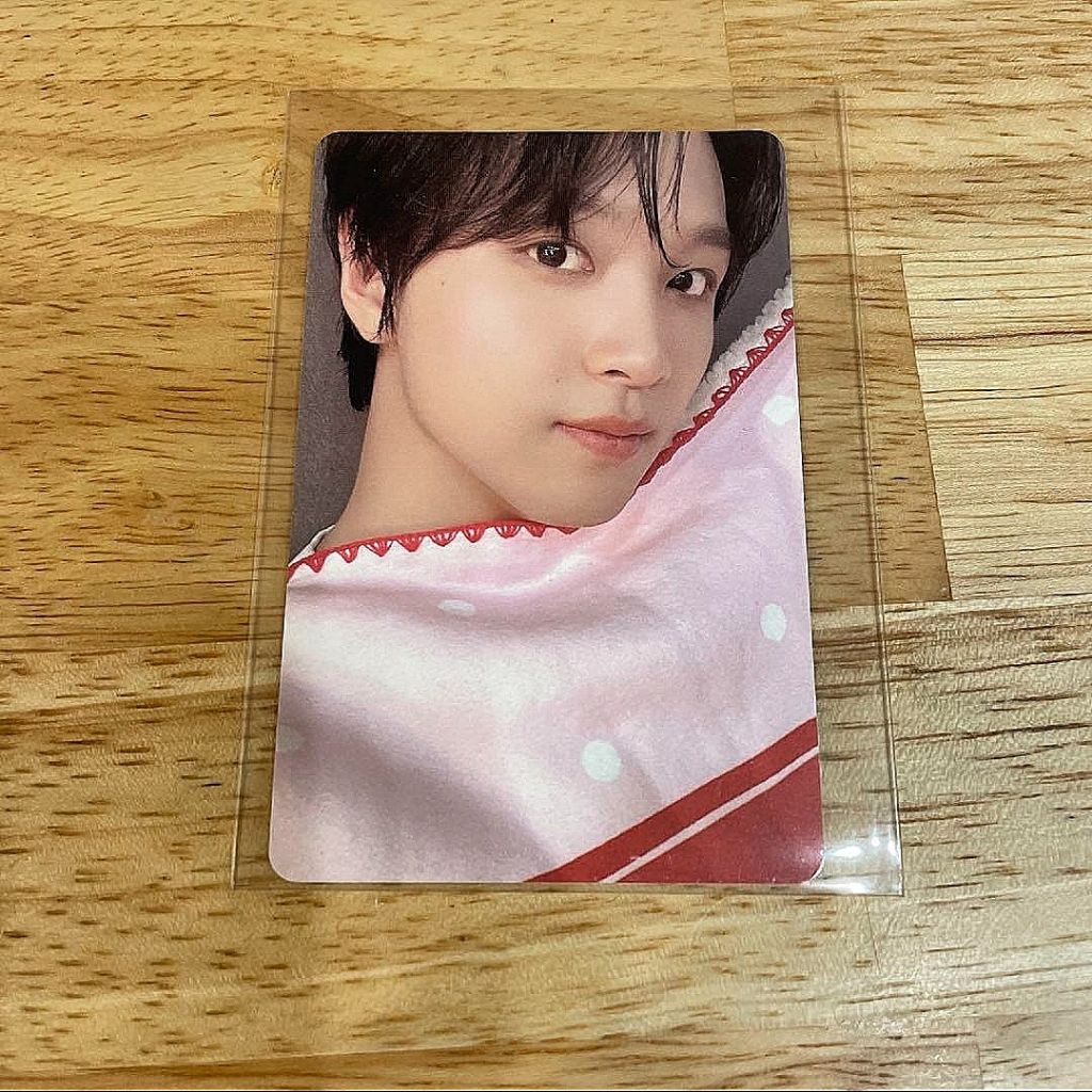 ‎[OFFICIAL] Photocard Haechan NCT Dream NCT 127 Pink Christmas 2024