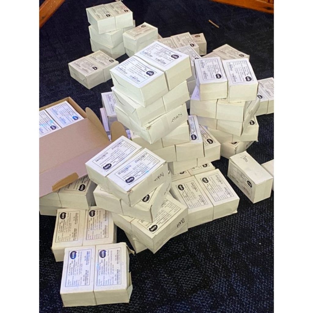 VOUCHER KARTU KOSONG AXIS MURAH 1 KOTAK 400 SN NASIONAL SELURUH DAERAH INDO EXP April 2027