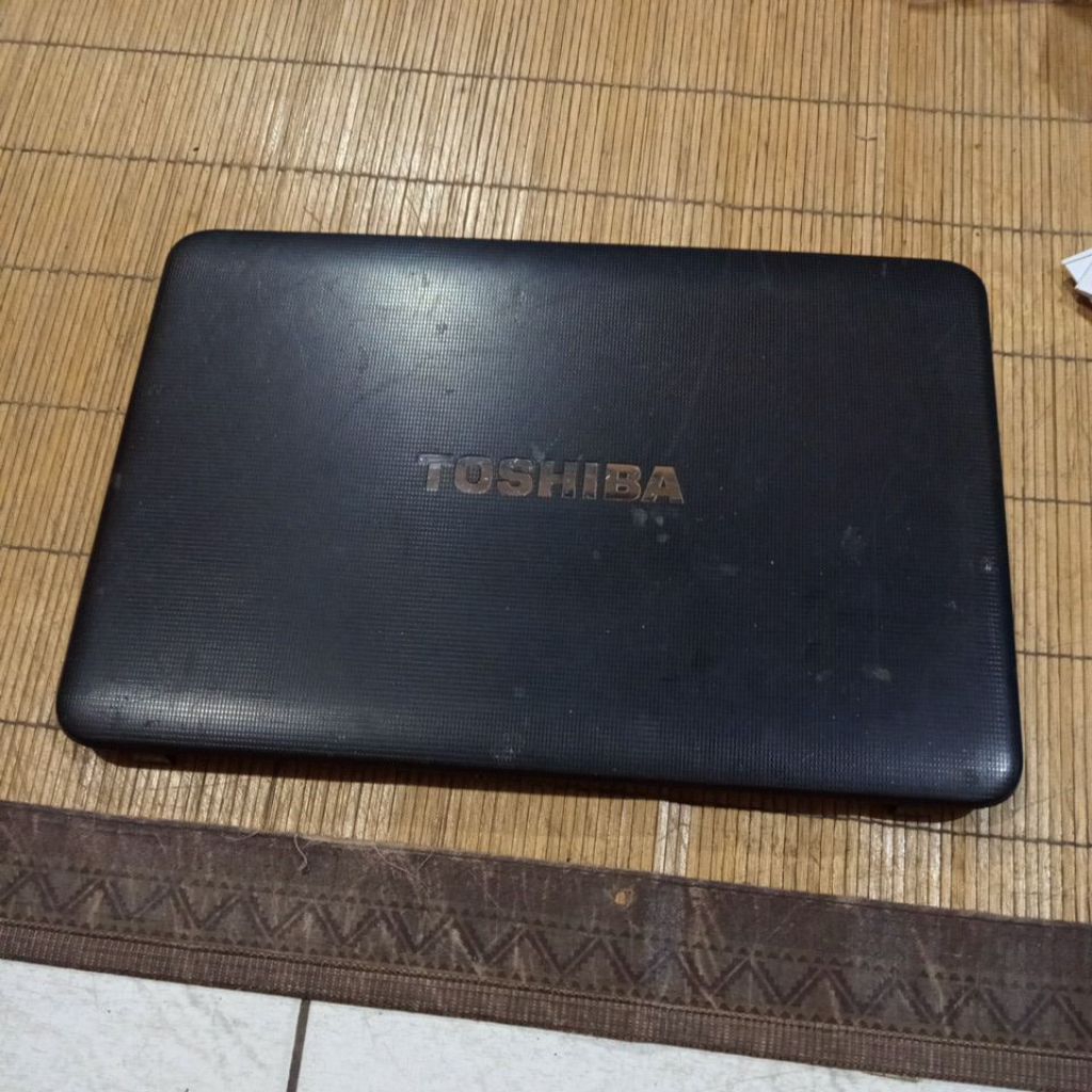 Casing LCD (Frame+Cover) Toshiba C800 C800D C840