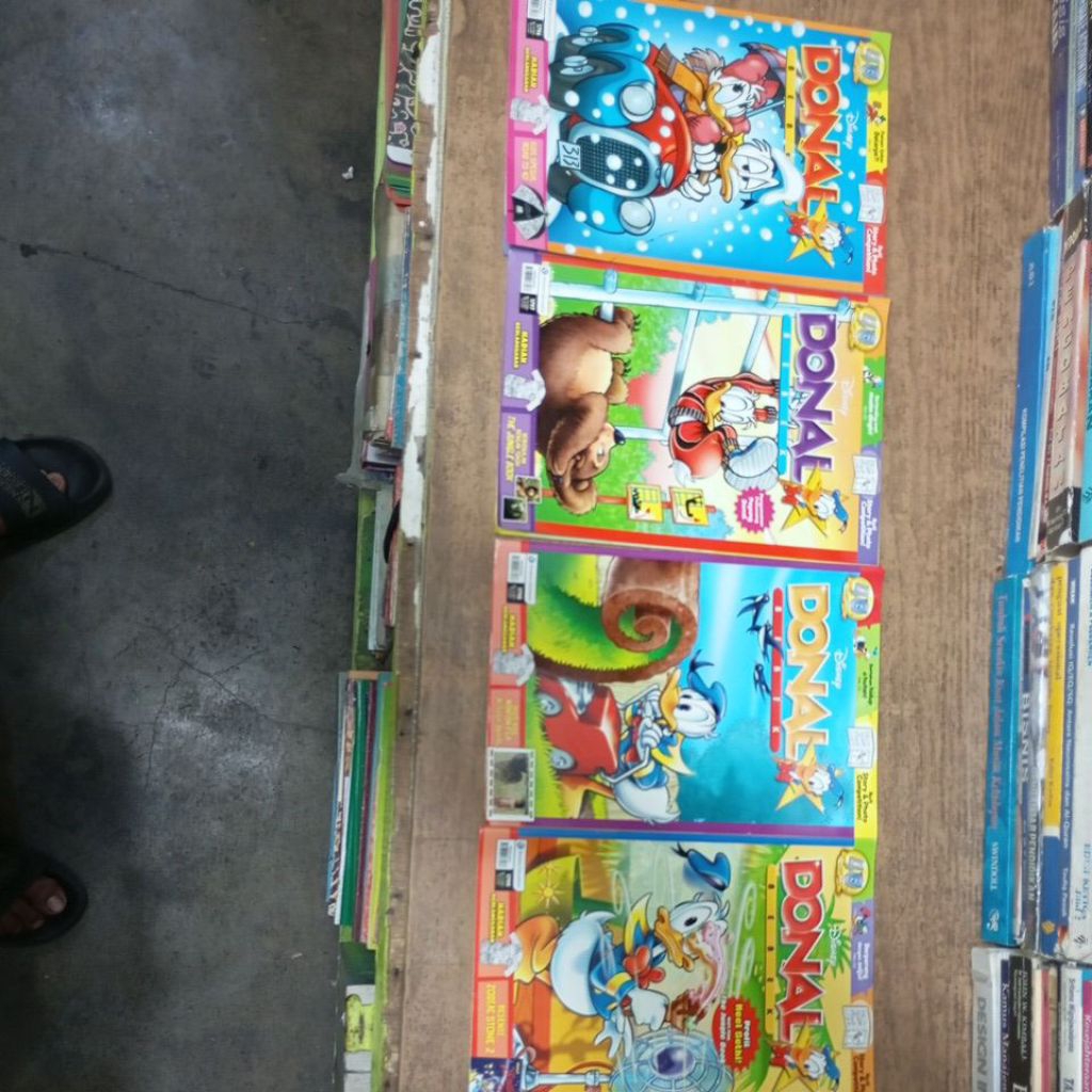 majalah donal bebek