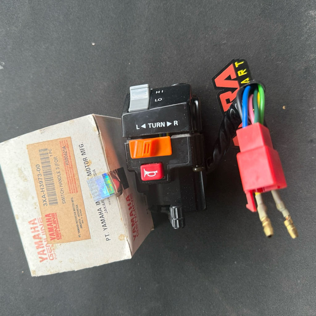 HOLDER SAKLAR KIRI 3XA VEGA R LAMA FORCE ONE FIZ F1Z CRYPTON 3XA-H3973 ORIGINAL YAMAHA